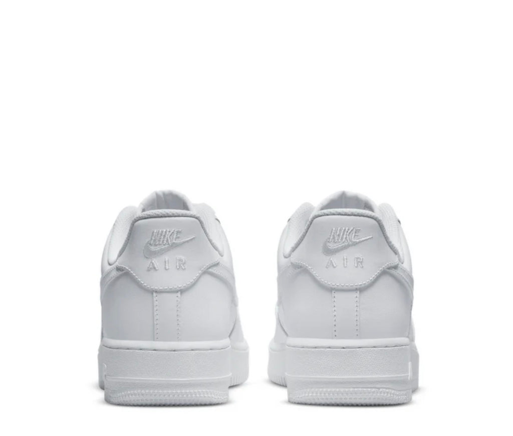 NIKE AIR FORCE 1 '07 'TRIPLE WHITE'.